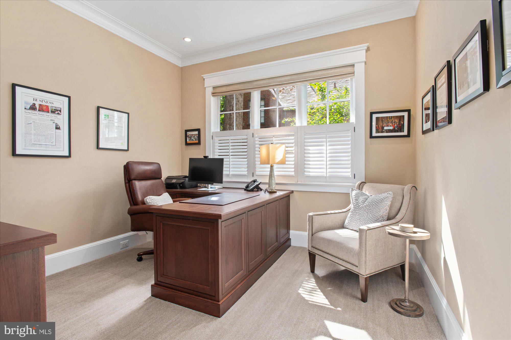 GREENWICH FOREST - Residential