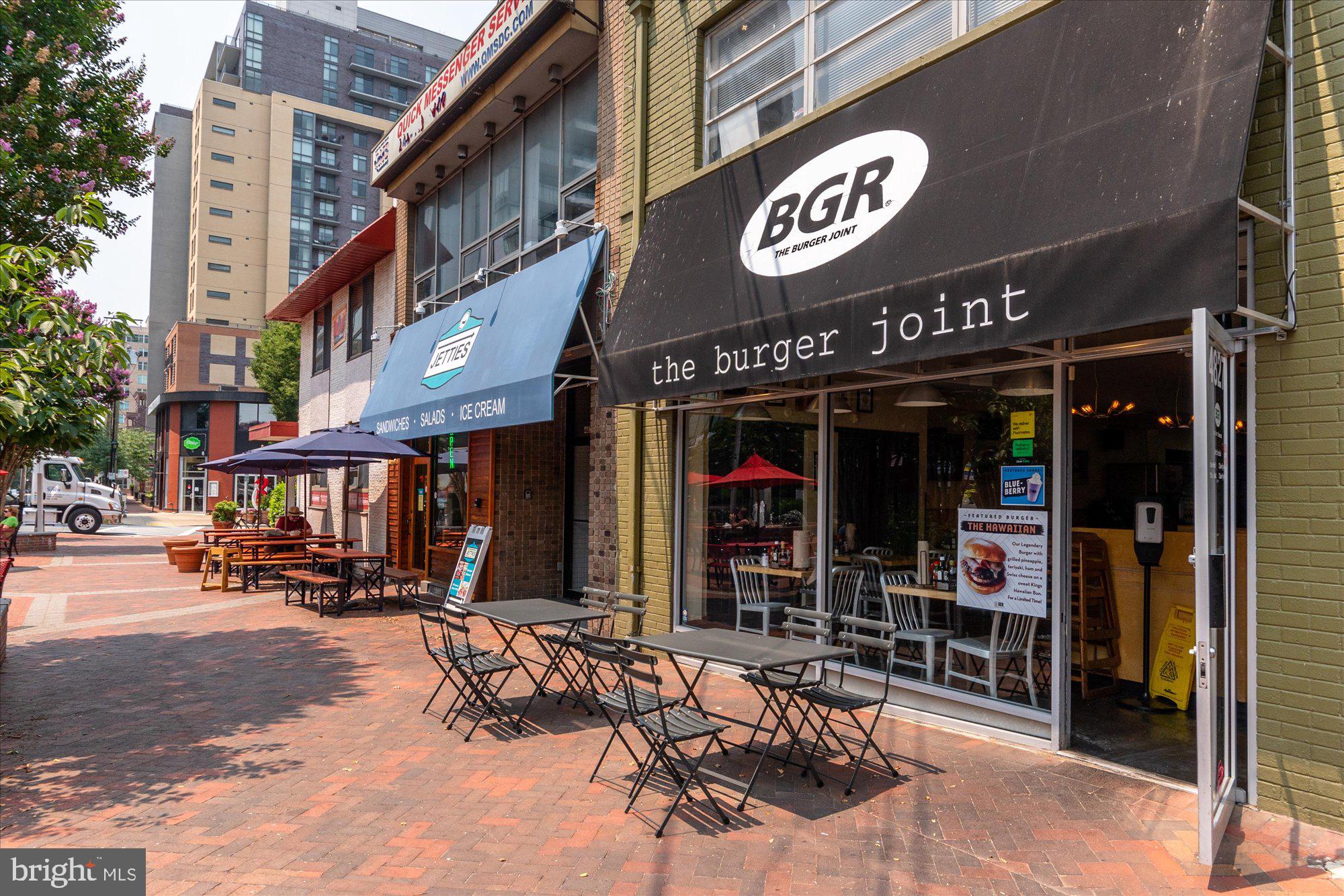 GREENWICH FOREST - Residential