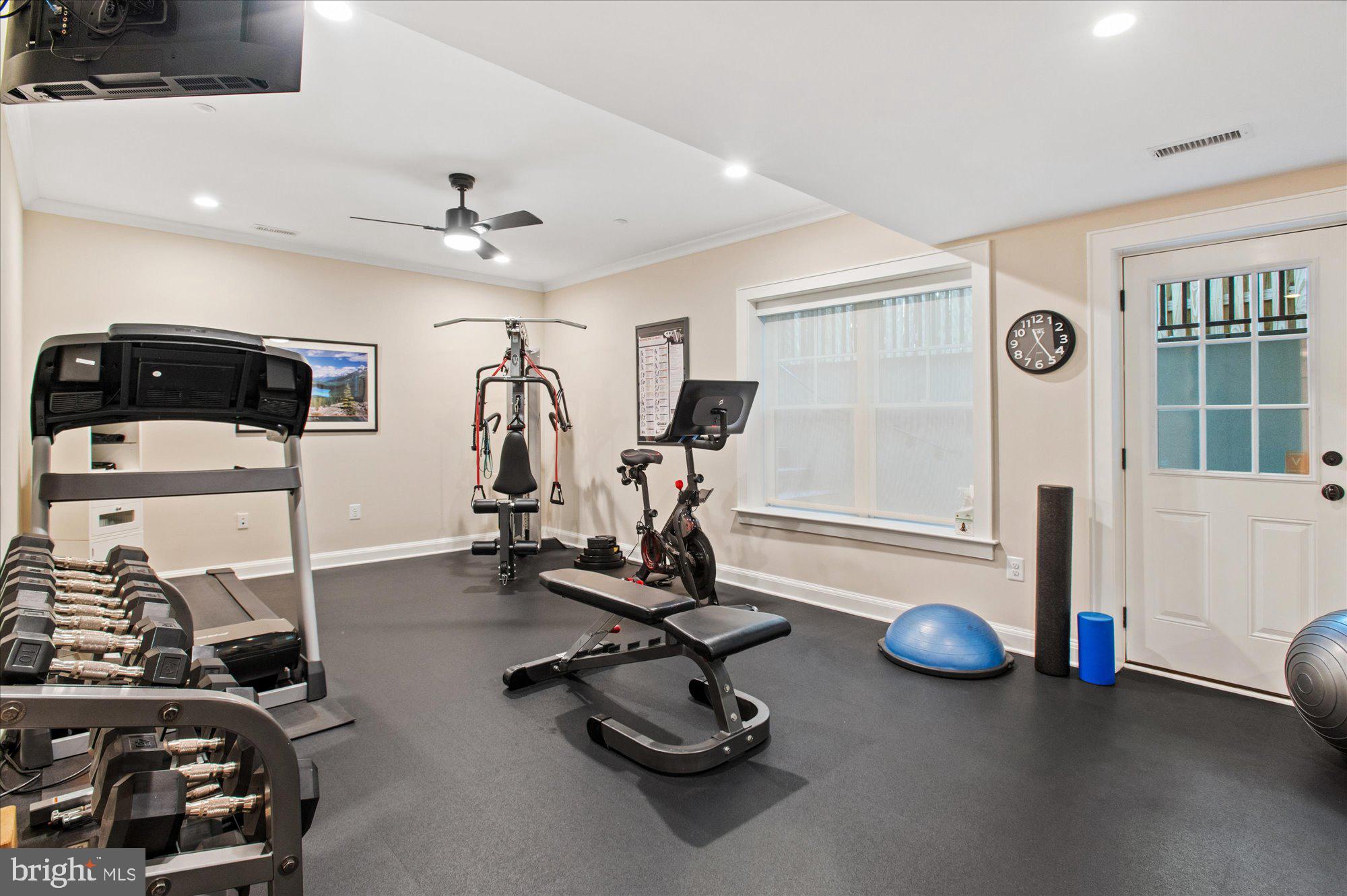 GREENWICH FOREST - Residential