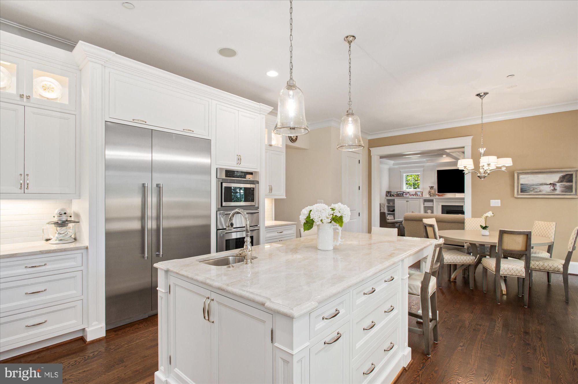 GREENWICH FOREST - Residential