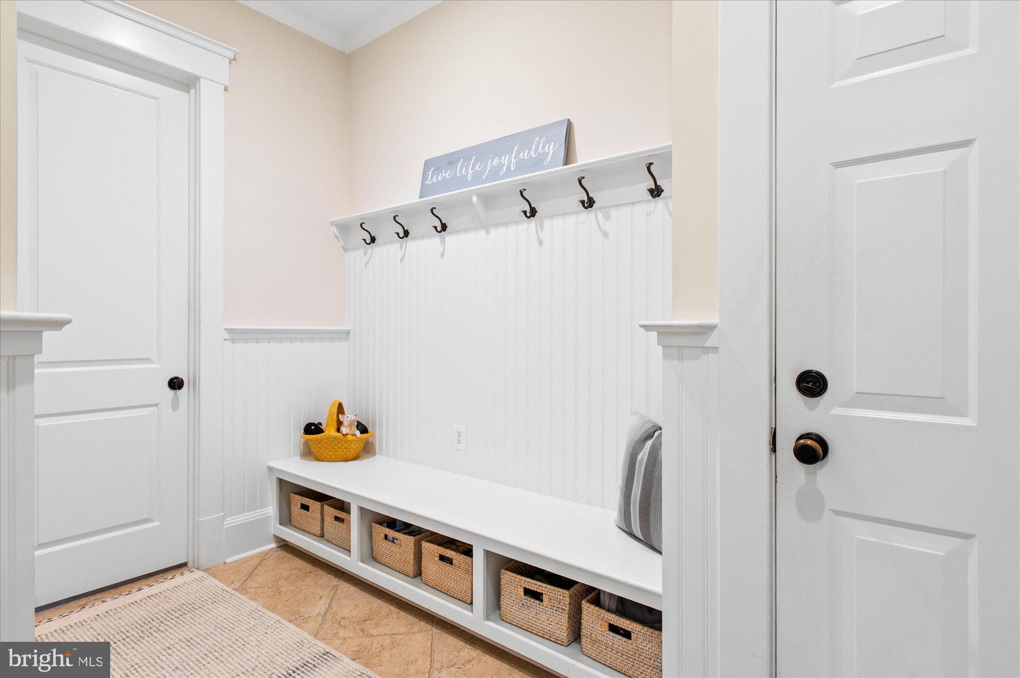 GREENWICH FOREST - Residential