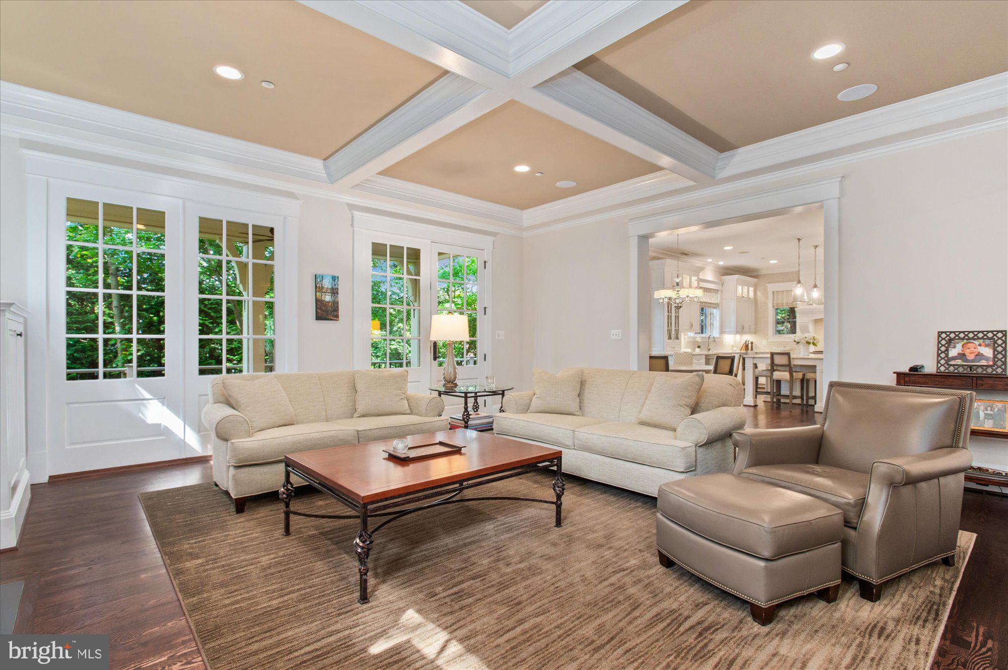 GREENWICH FOREST - Residential