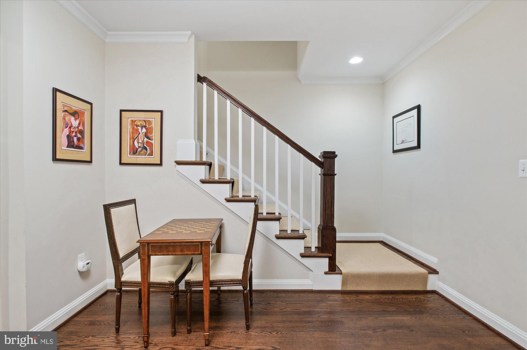 GREENWICH FOREST - Residential