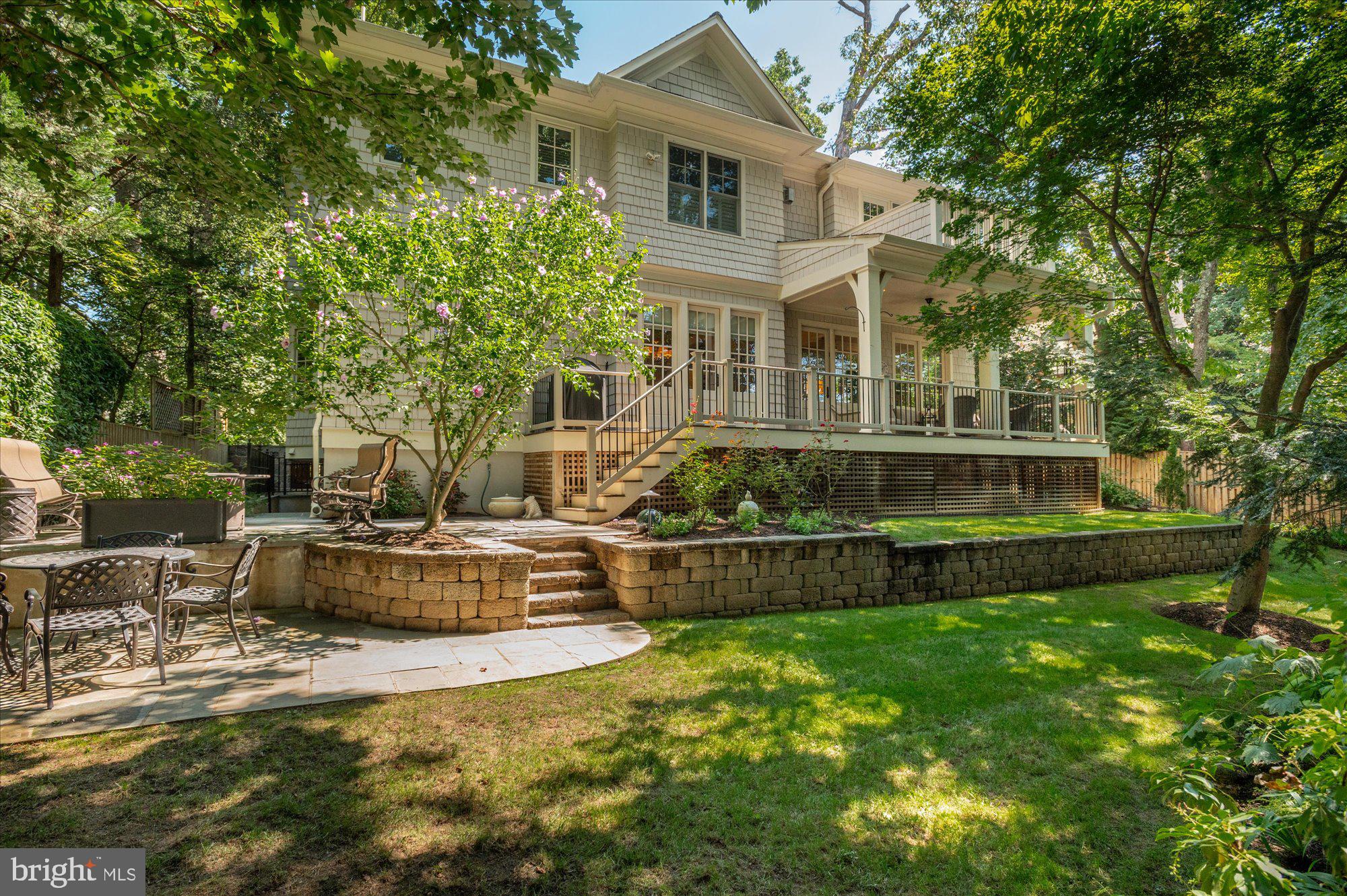 7820 HAMPDEN LANE