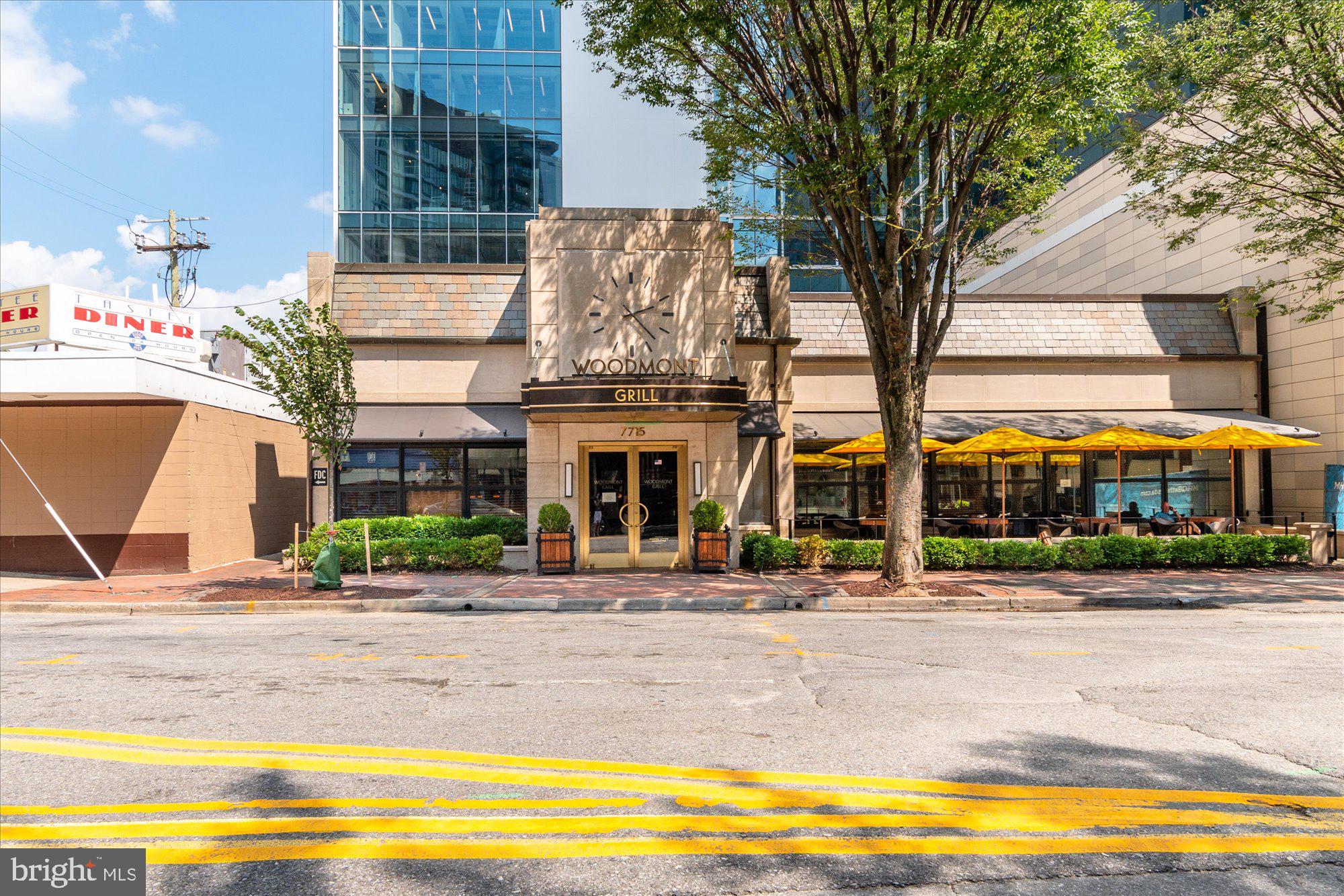 GREENWICH FOREST - Residential