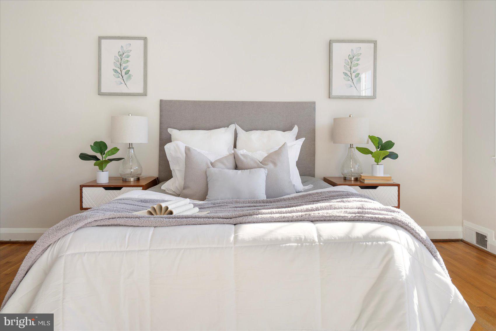 LOCH RAVEN MANOR - Residential