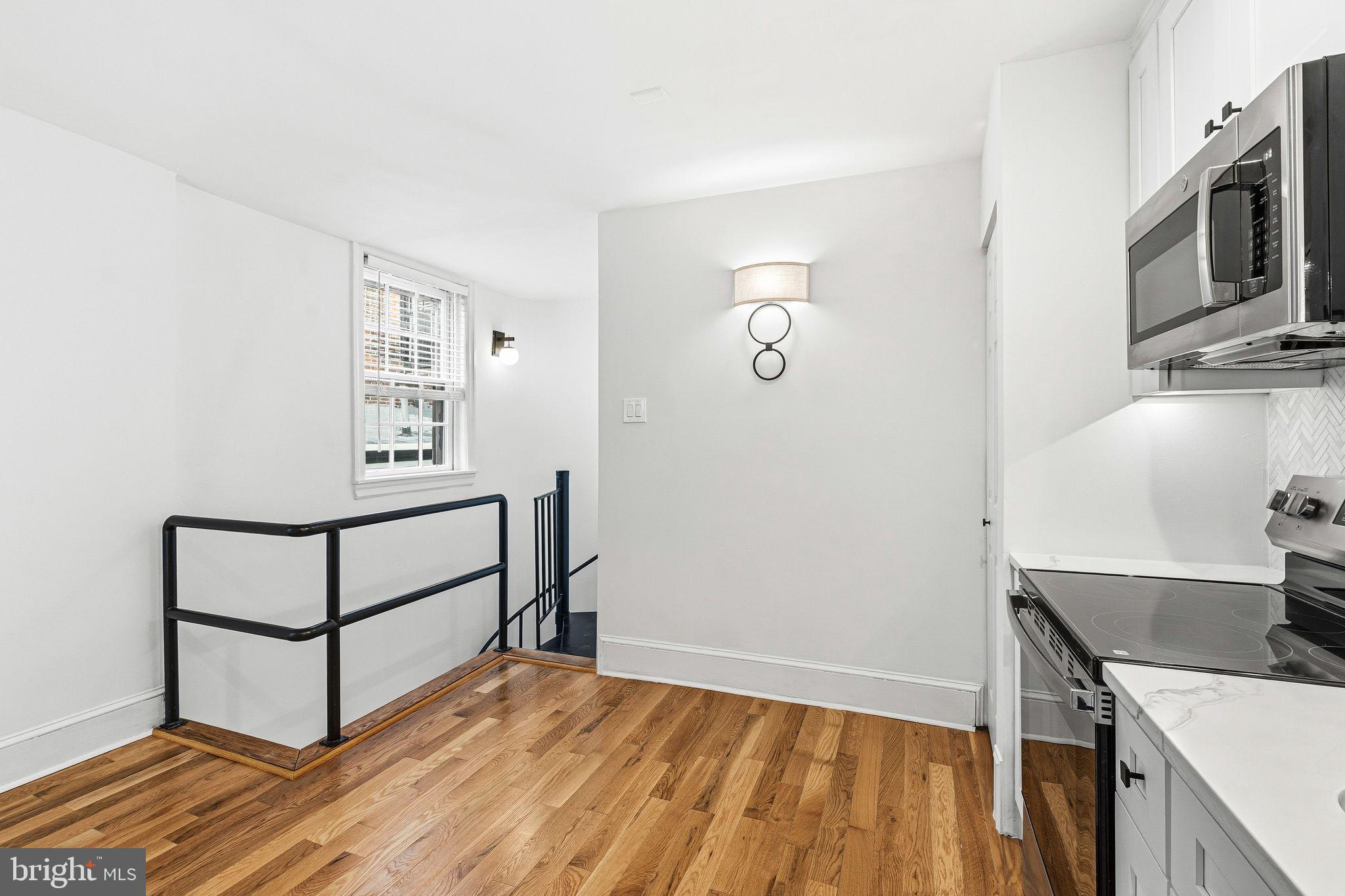 WASHINGTON SQ WEST - Residential