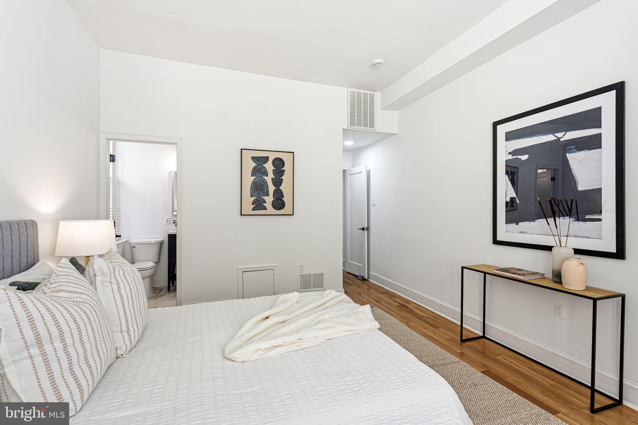 WASHINGTON SQ WEST - Residential