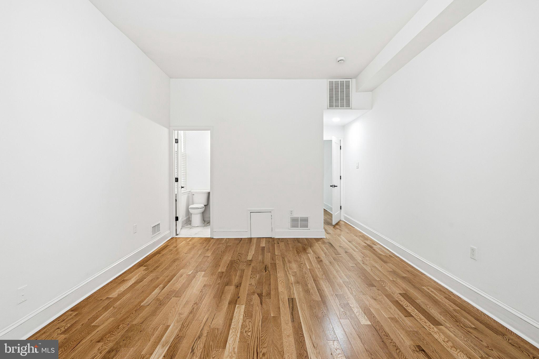 WASHINGTON SQ WEST - Residential