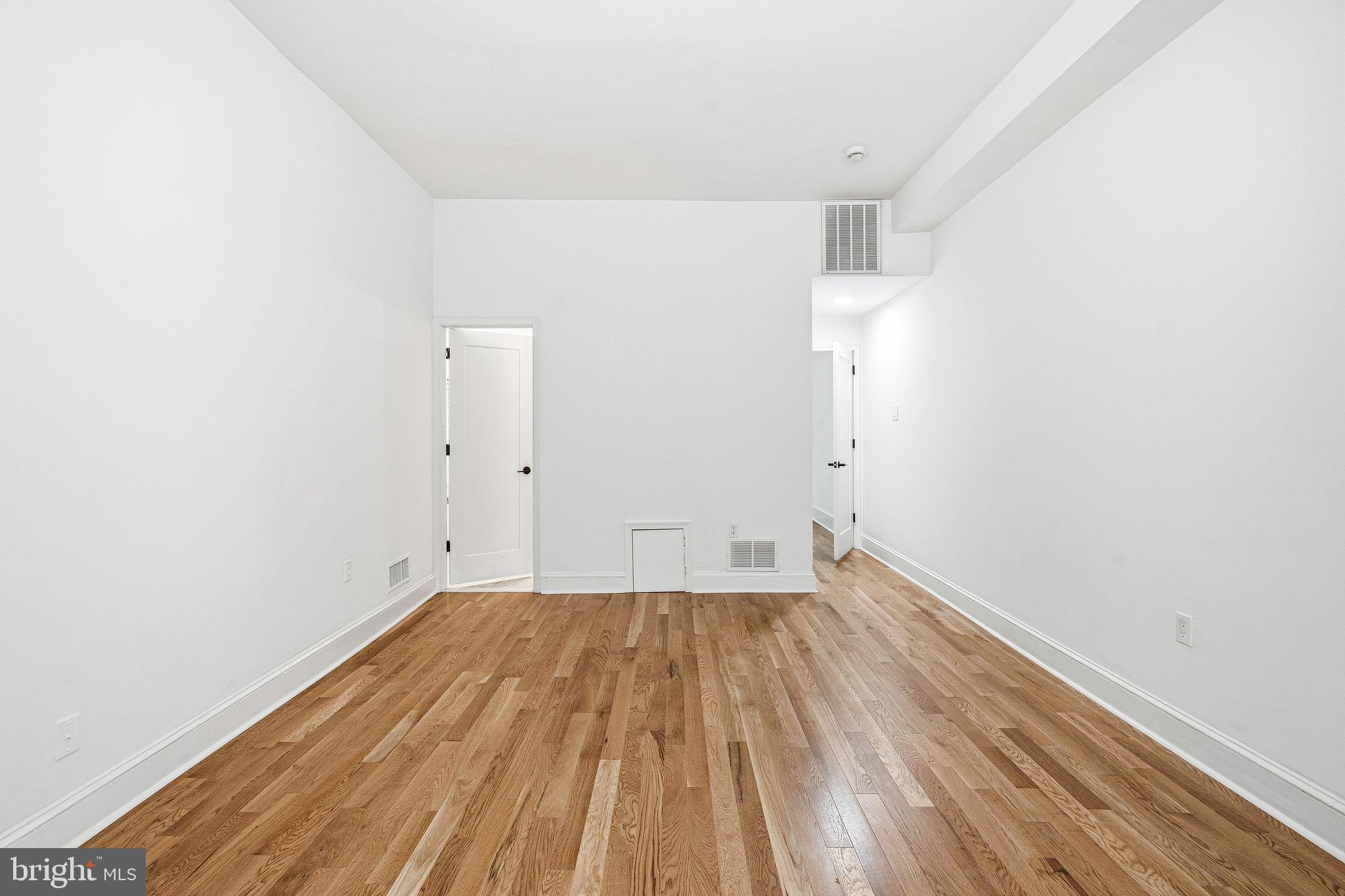 WASHINGTON SQ WEST - Residential