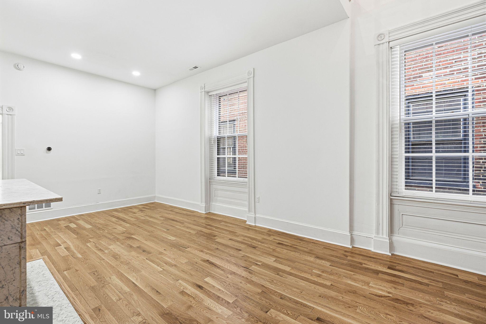 WASHINGTON SQ WEST - Residential