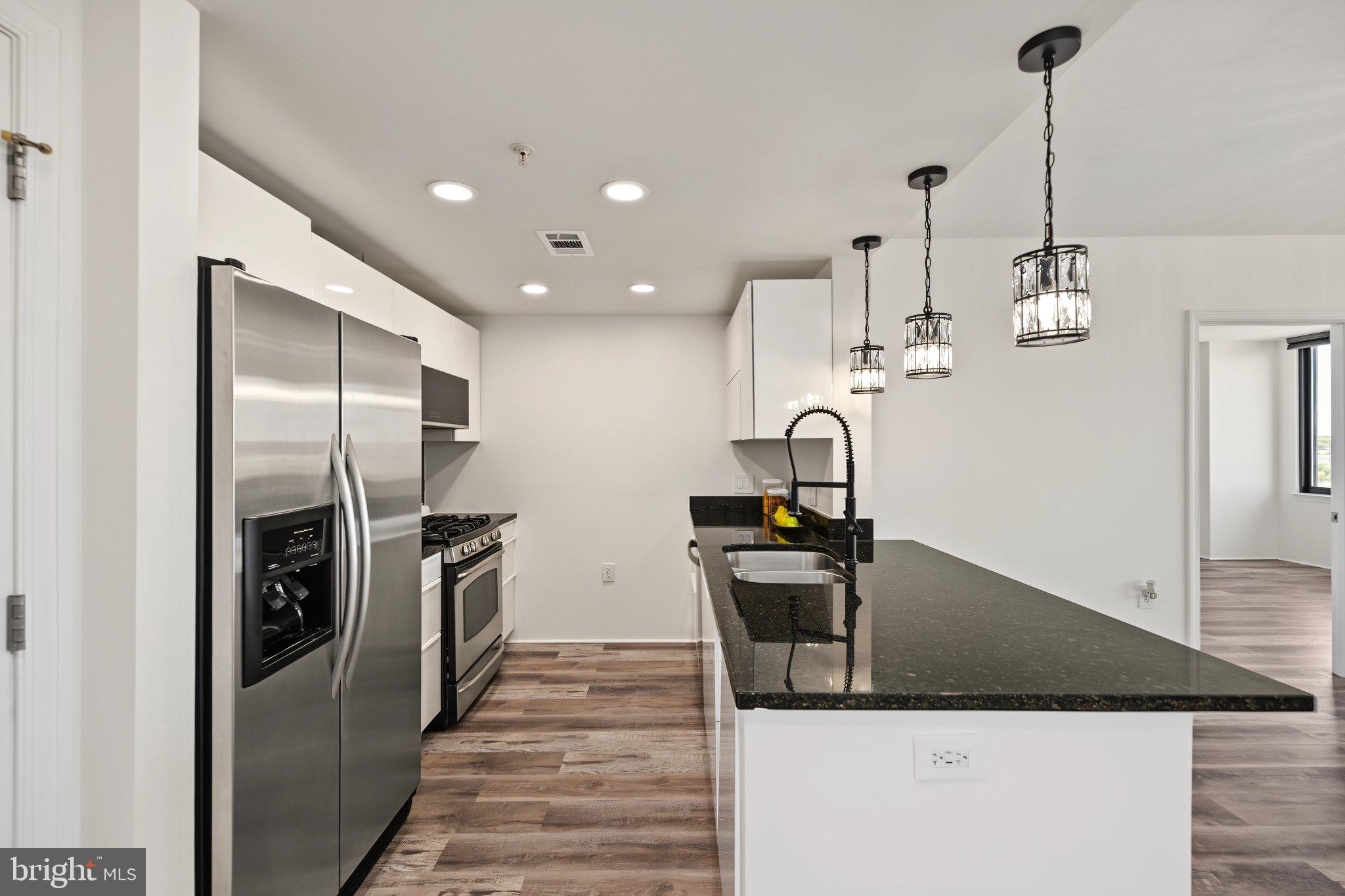2451 MIDTOWN AVENUE 1501