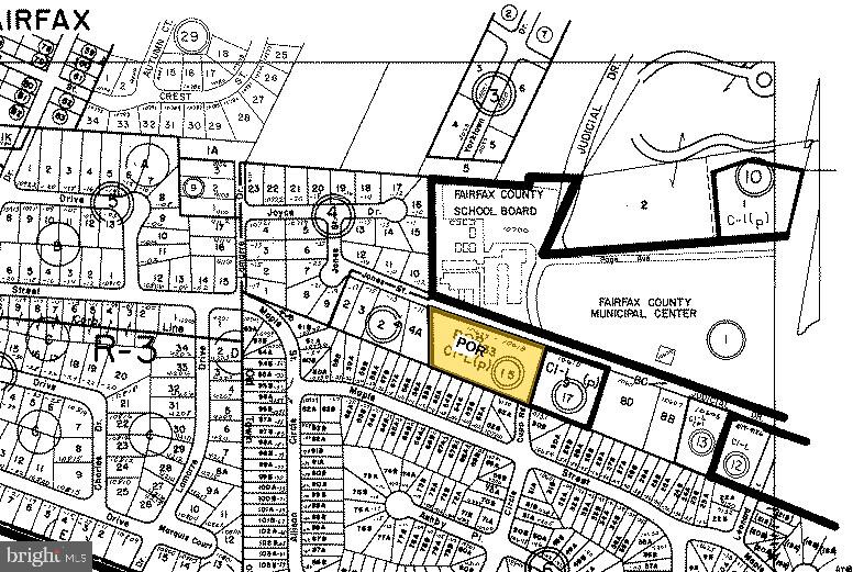 RED MAPLE COURT CONDOS - Commercial Lease