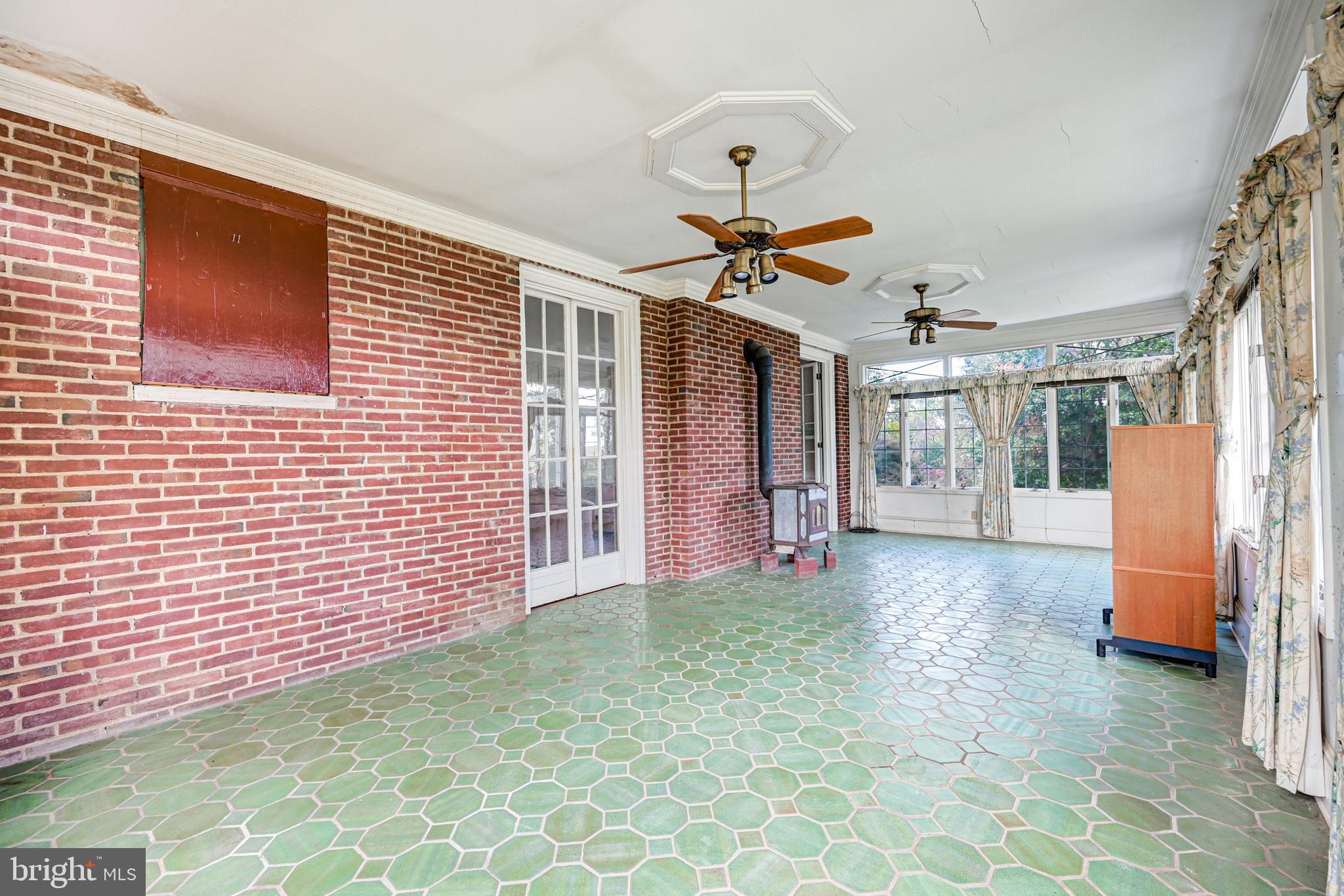 GLEN ARM - Residential