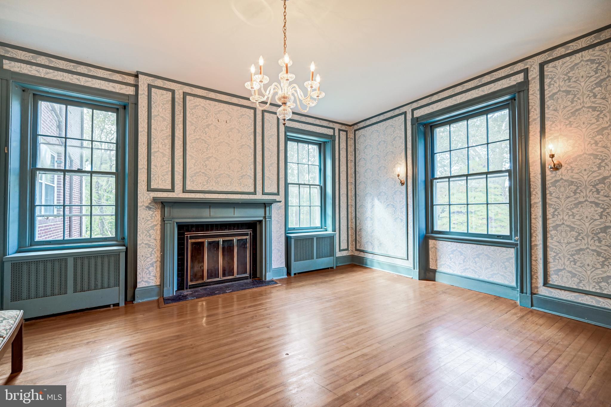 GLEN ARM - Residential