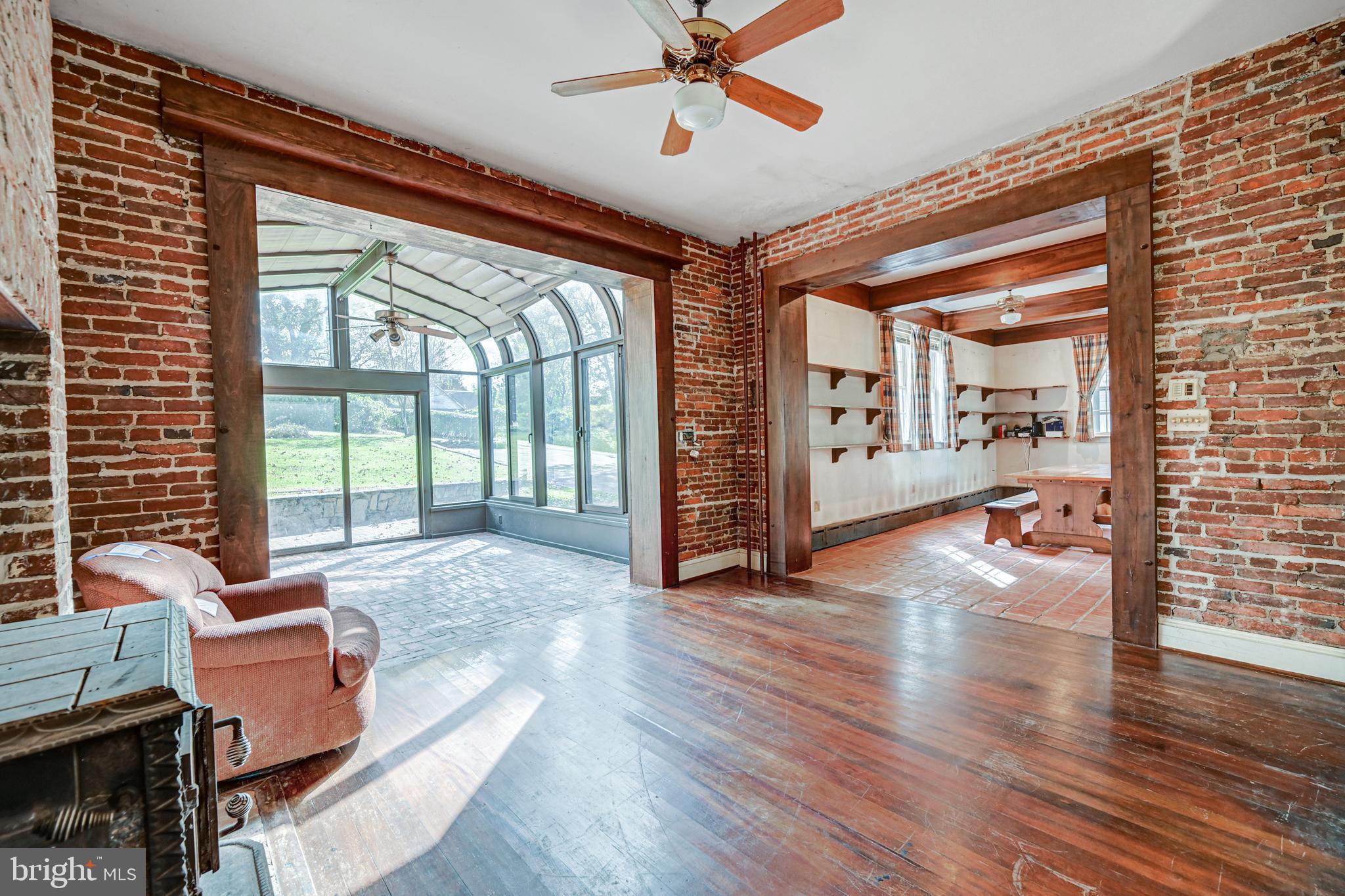 GLEN ARM - Residential