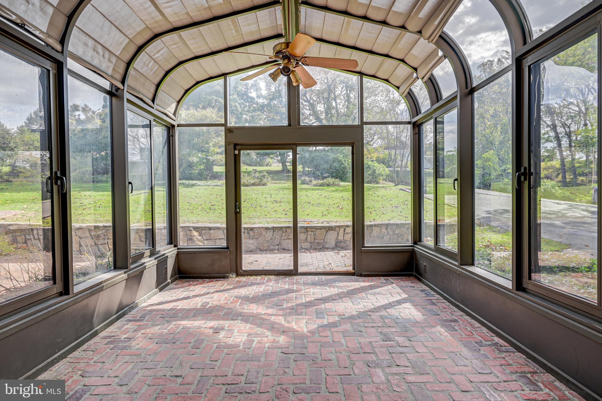 GLEN ARM - Residential