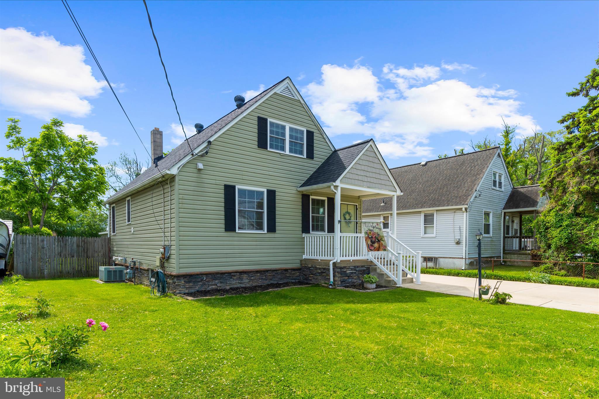 LYNCH POINT - Residential