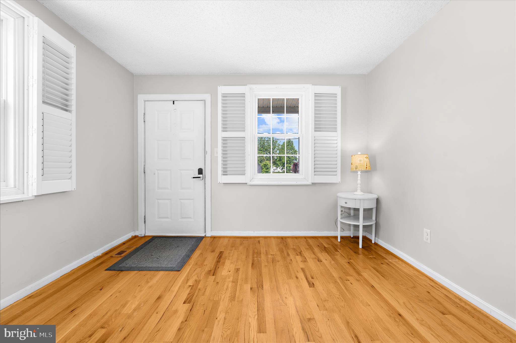 LYNCH POINT - Residential