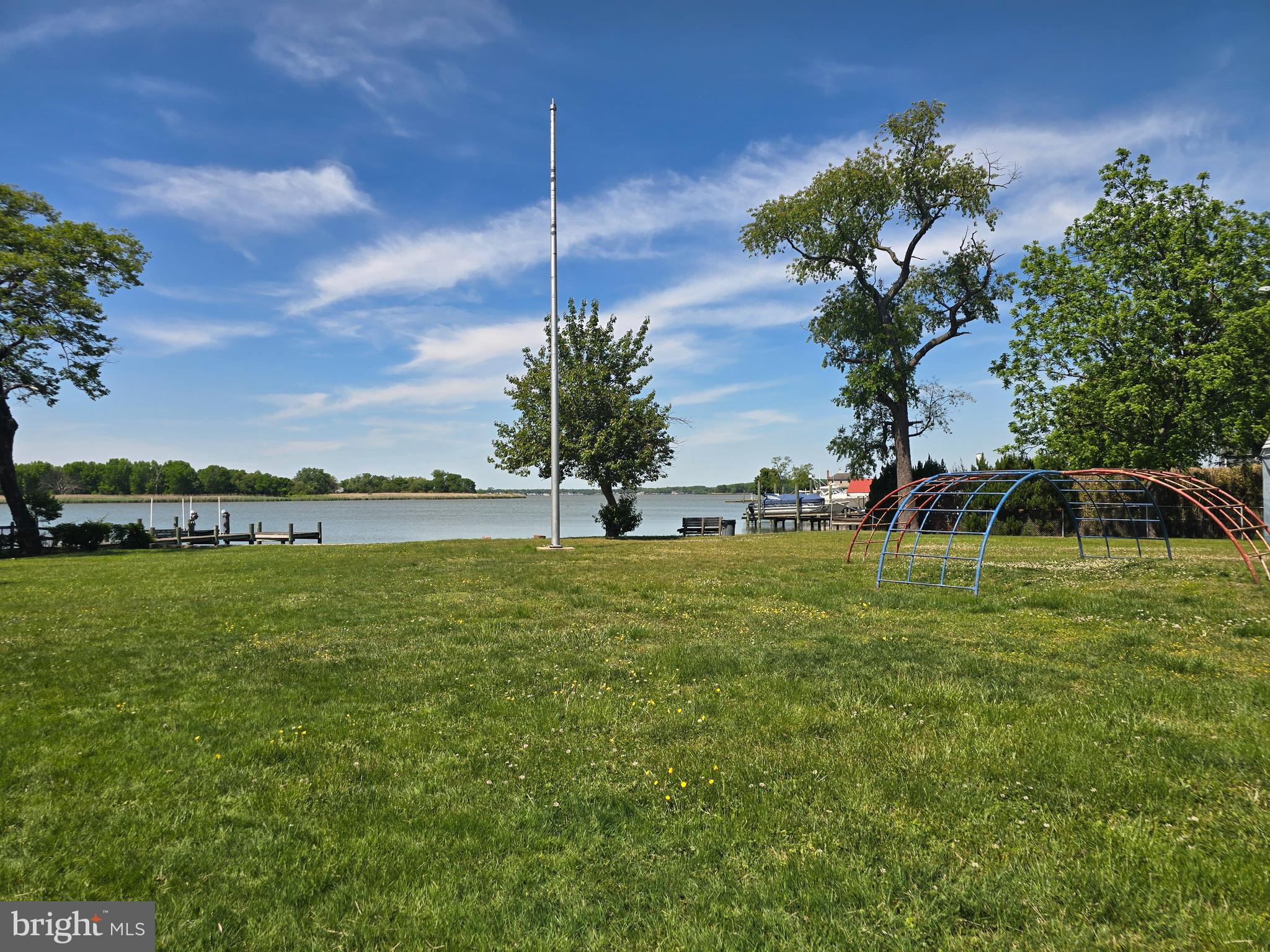 LYNCH POINT - Residential