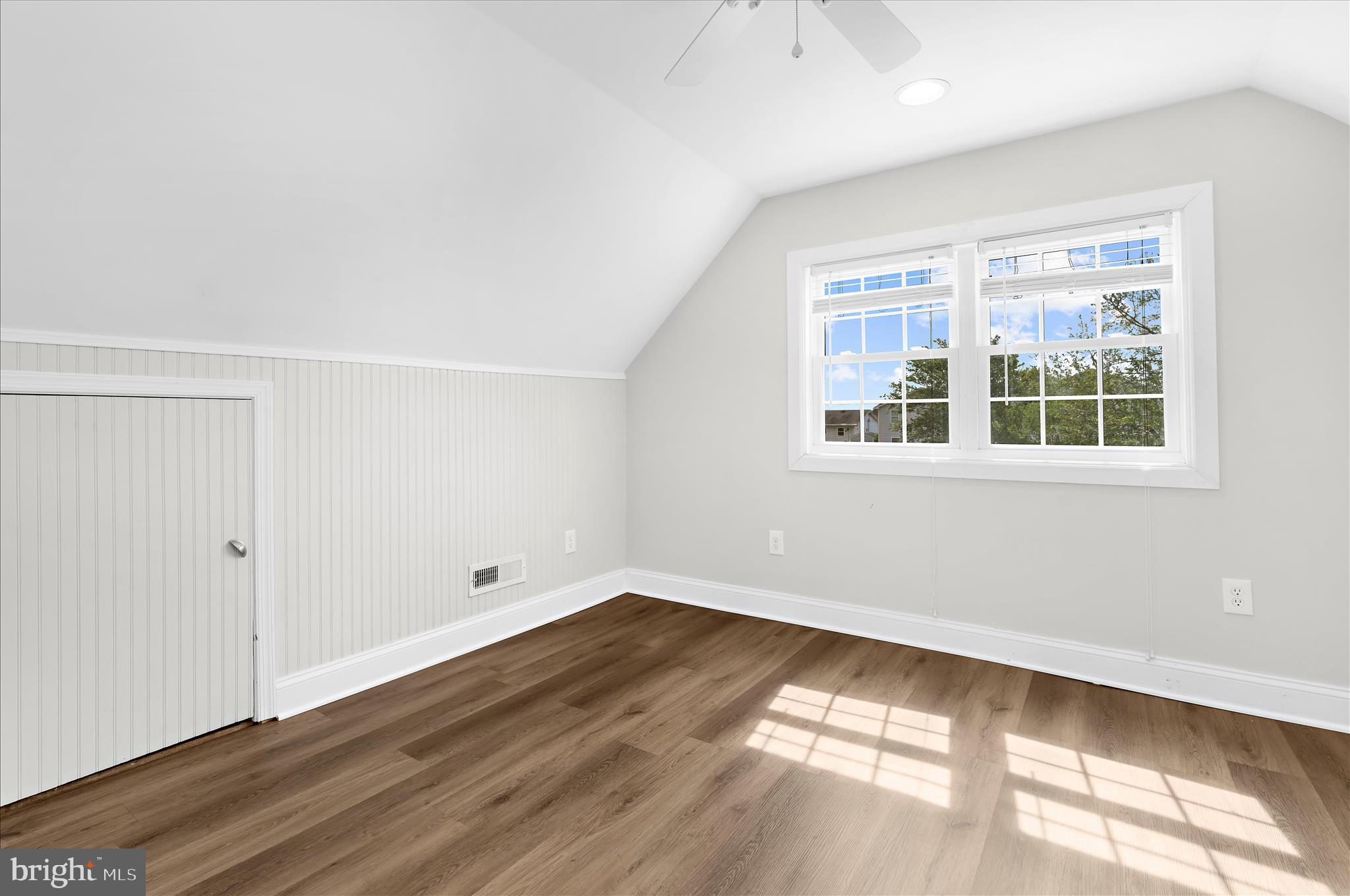 LYNCH POINT - Residential