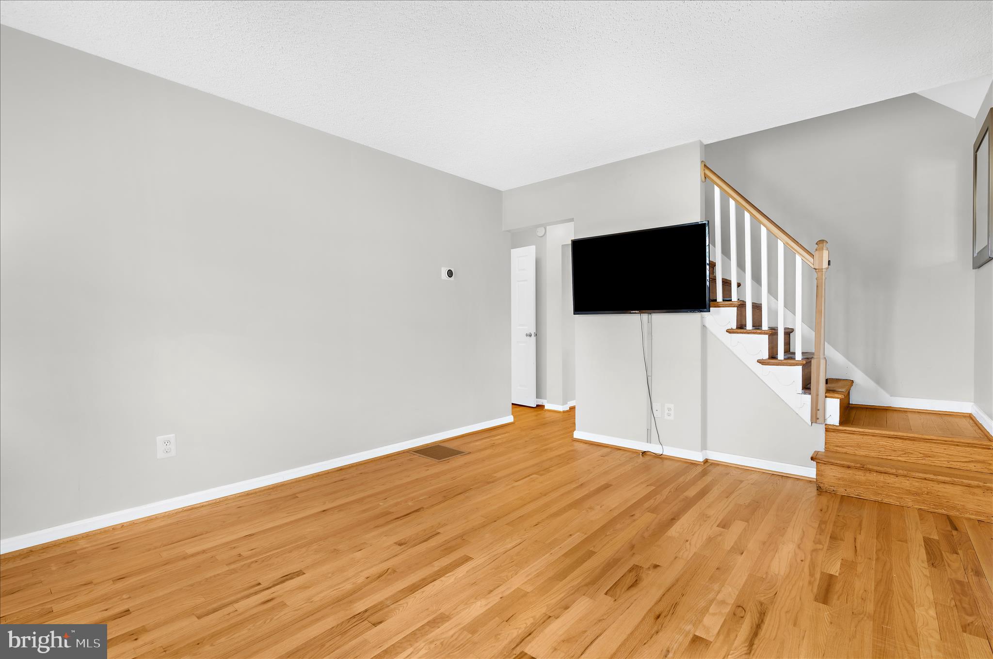 LYNCH POINT - Residential