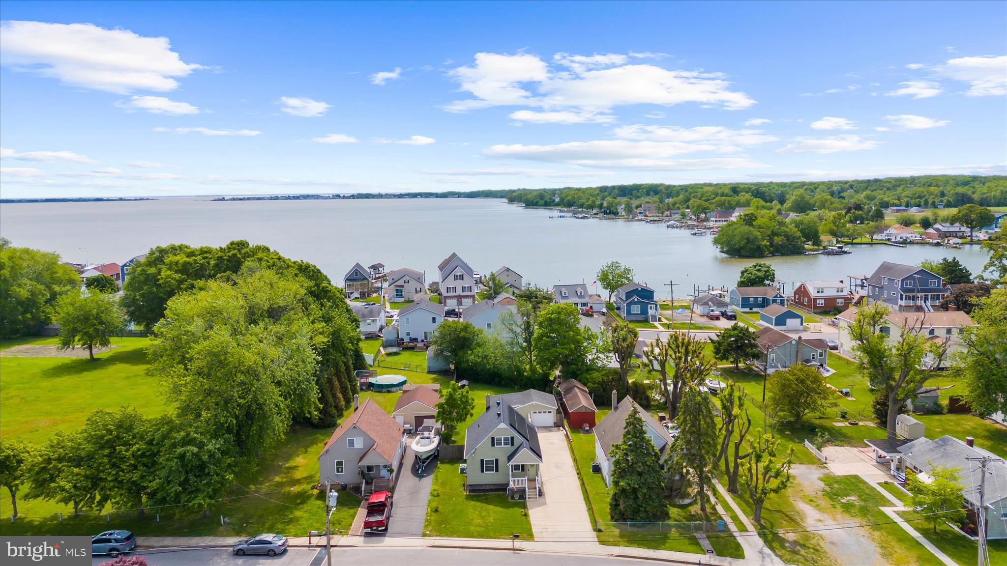 LYNCH POINT - Residential
