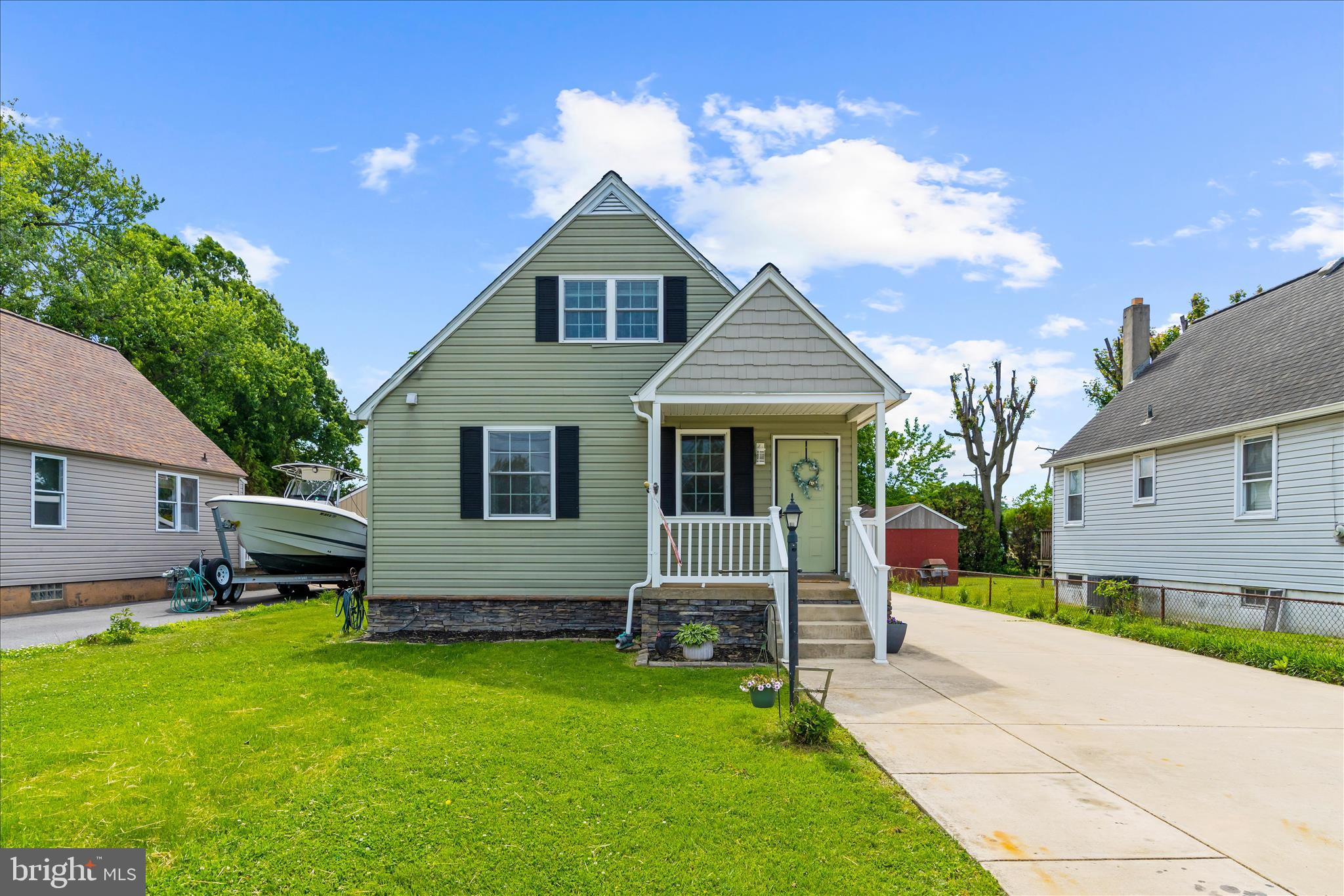 LYNCH POINT - Residential