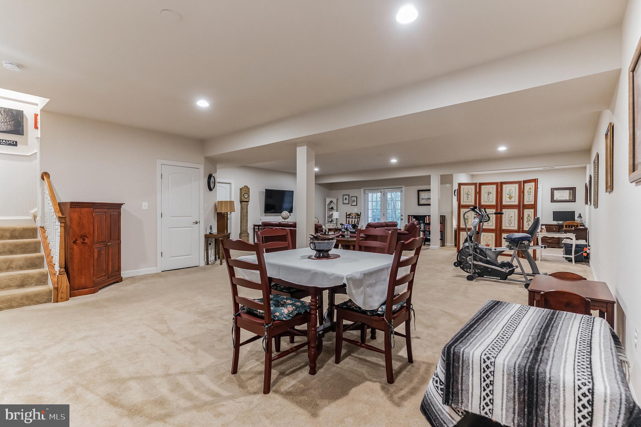 DEEP CREEK VILLAGE - Residential