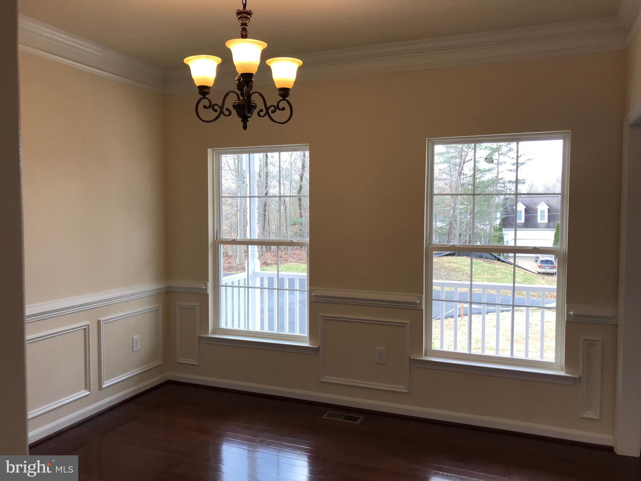 PRESIDENTIAL LAKES - Residential