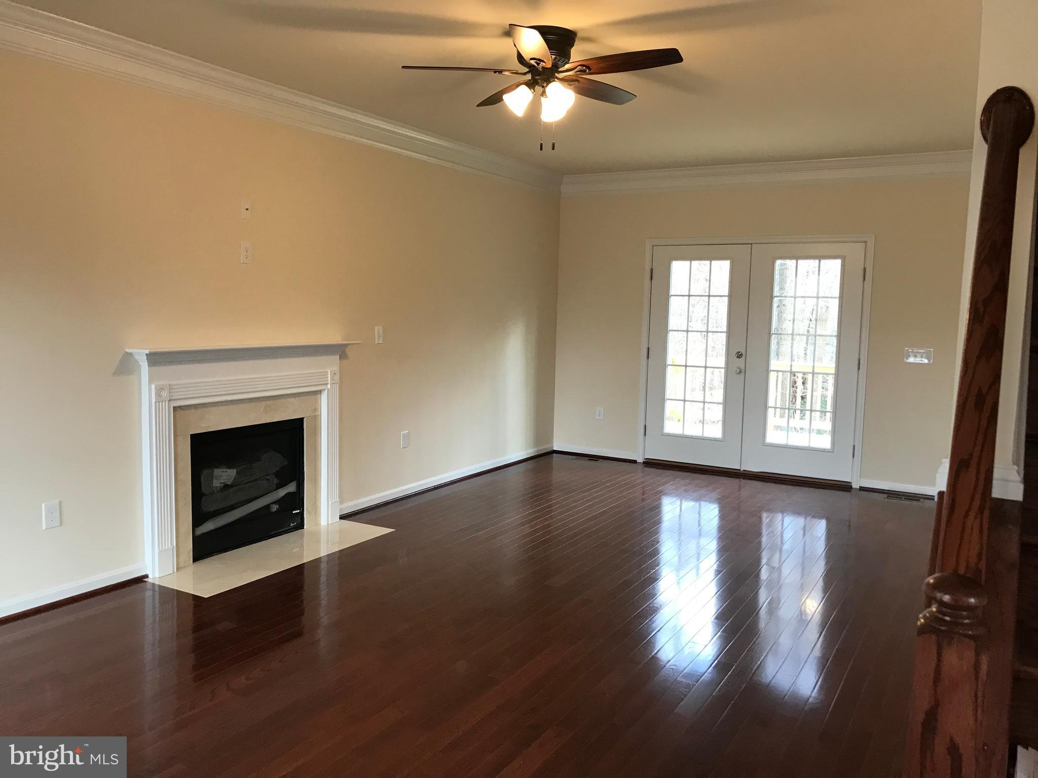 PRESIDENTIAL LAKES - Residential