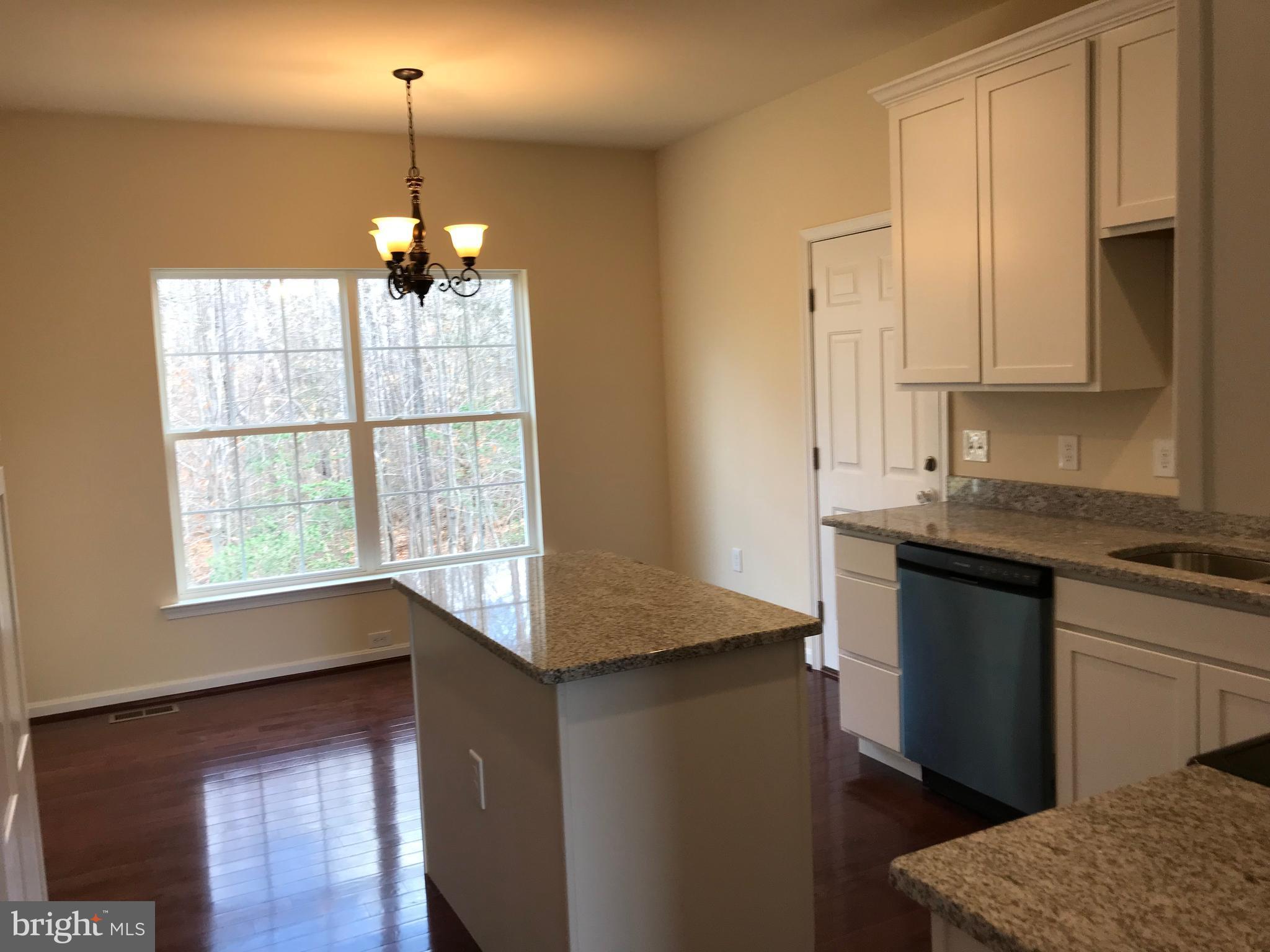 PRESIDENTIAL LAKES - Residential