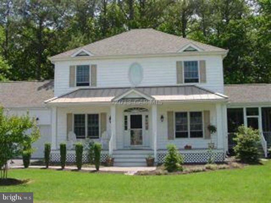 Great Home, Great Neighborhood. Custom Built by Beachwood. Located in a Blue Ribbon School District. Updates Throughout Include Hardwood Floors, Stainless Appliances, Granite Counter Tops, Recessed Lights, Fireplace, Screened Porch, 2 Car Garage and a Fully Finished Bonus Room. Just Steps from Public Park.