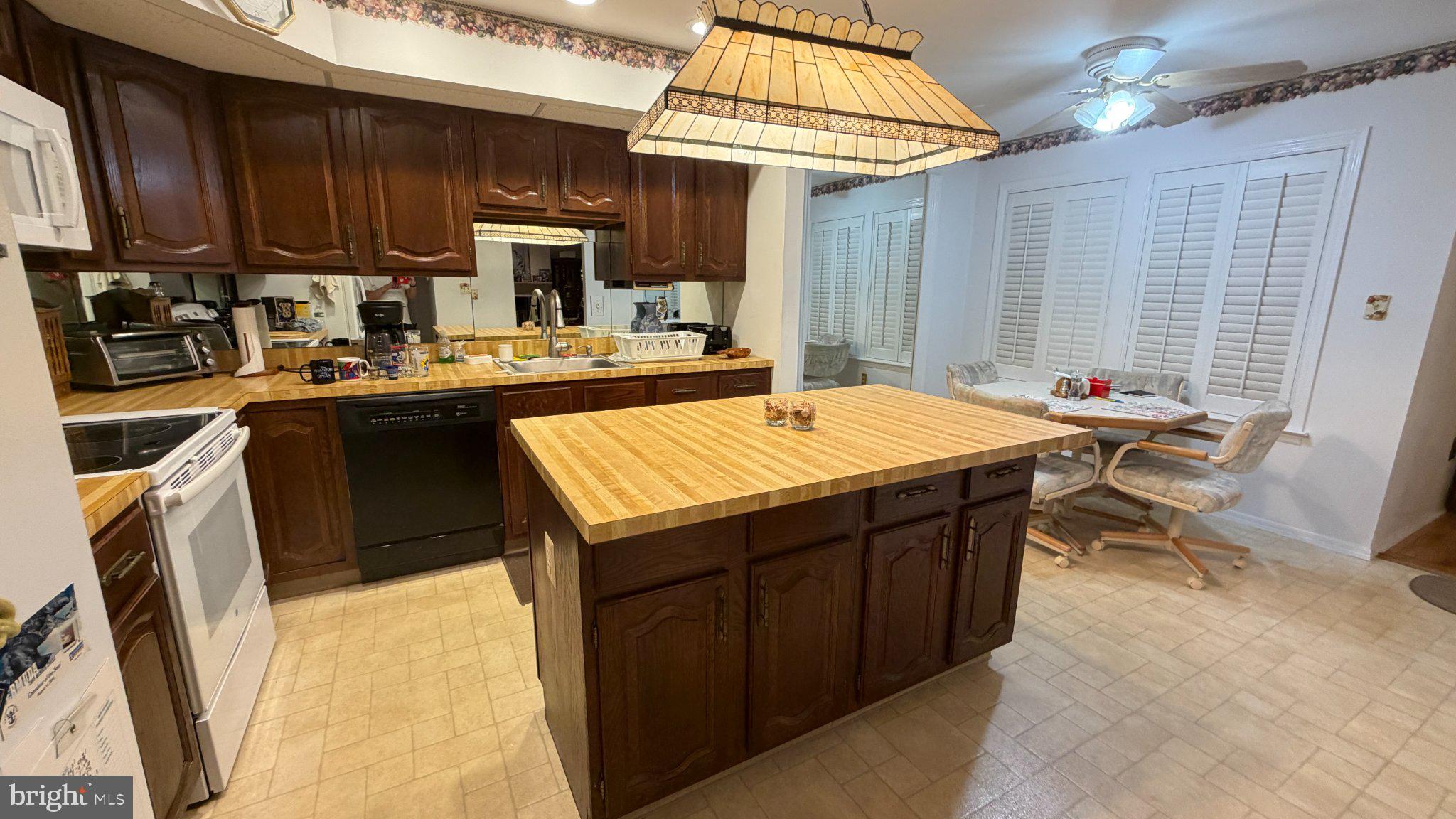 3 WILLIAM PENN COURT