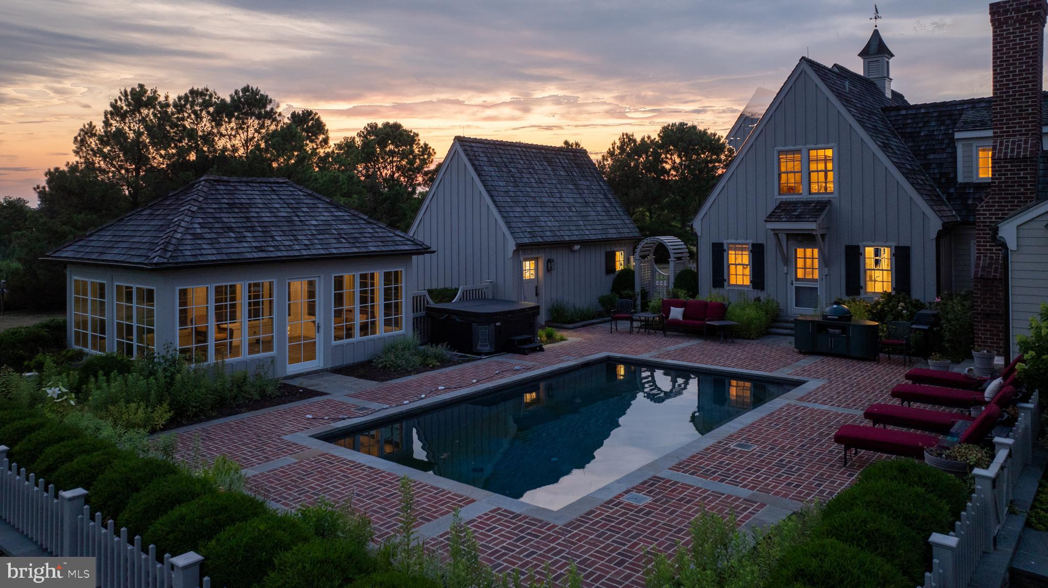 MORGAN'S POINT - Residential