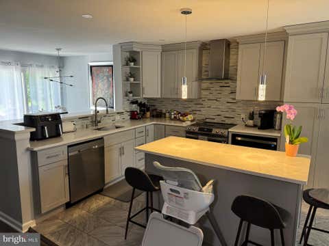 Photo of 574 S Mount Vernon Circle, BENSALEM, PA 19020 (MLS # PABU2126090)