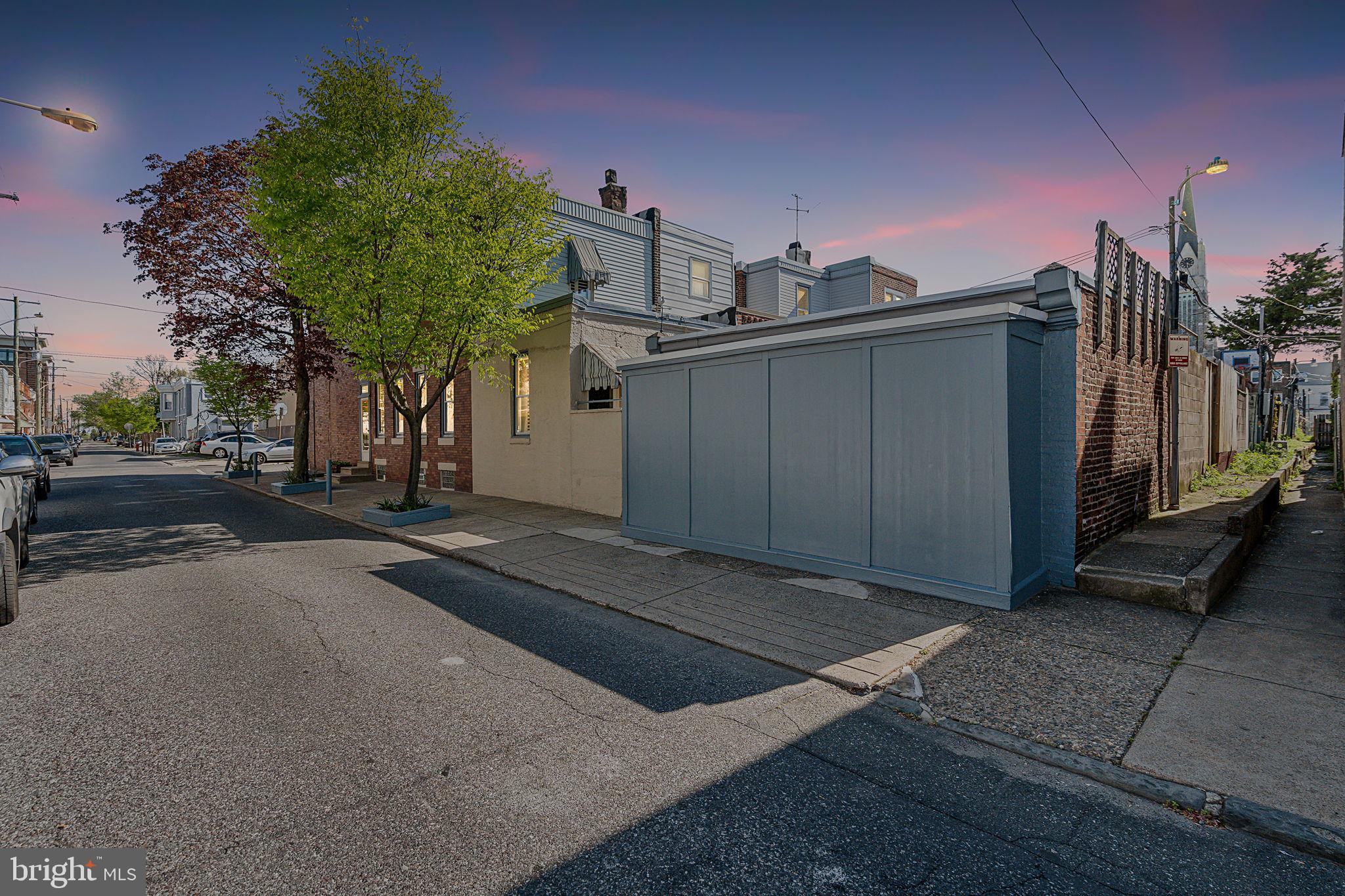 PORT RICHMOND - Residential