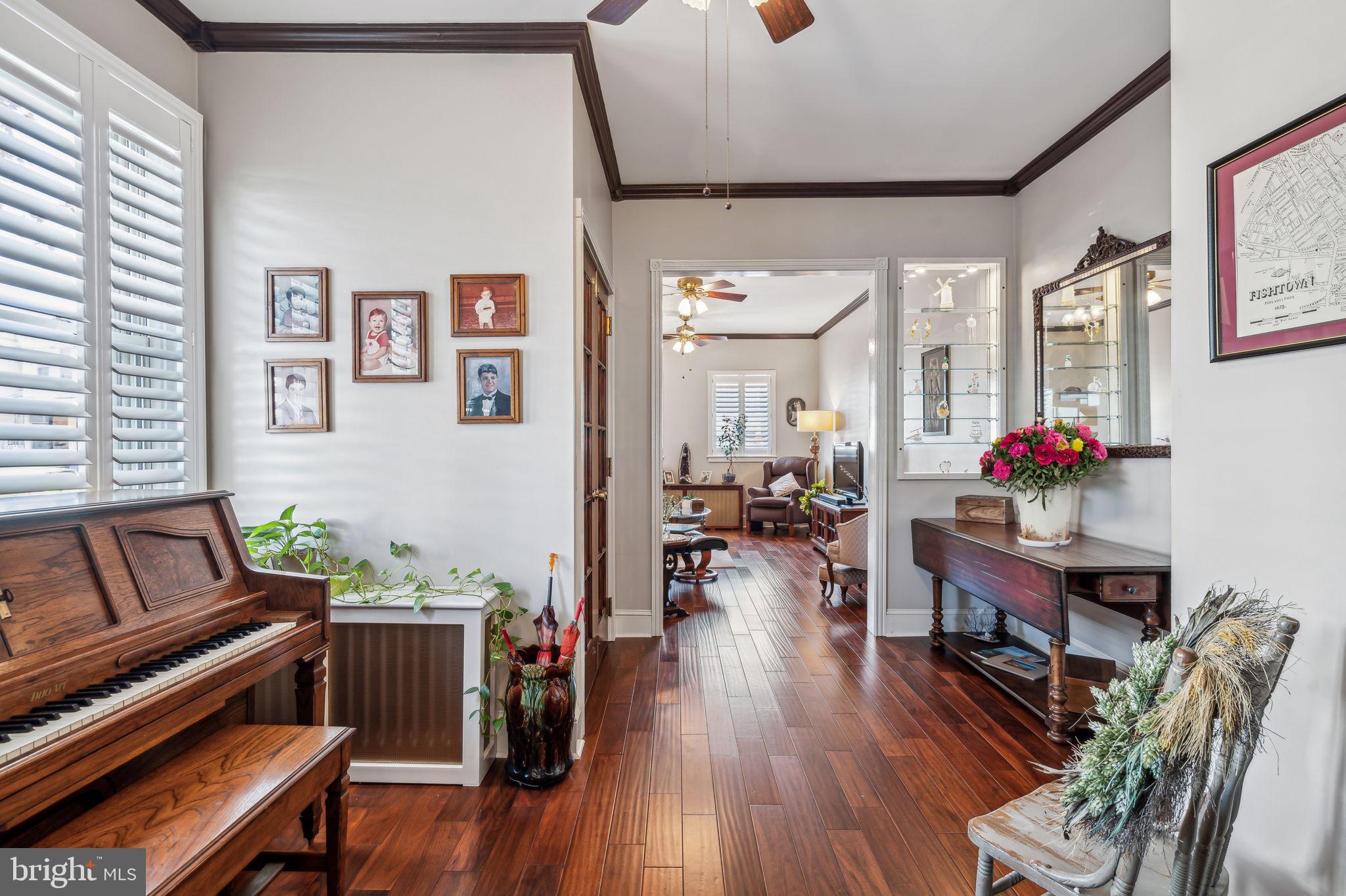 PORT RICHMOND - Residential