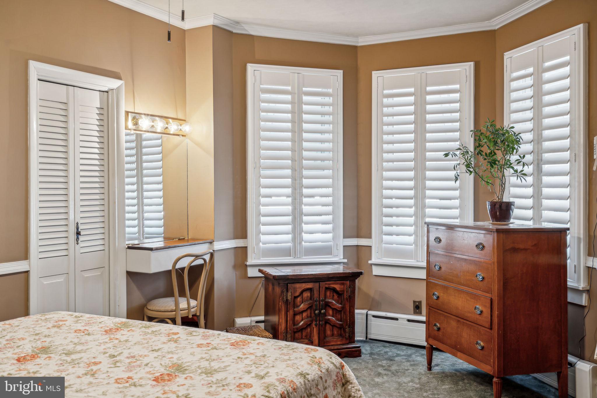 PORT RICHMOND - Residential