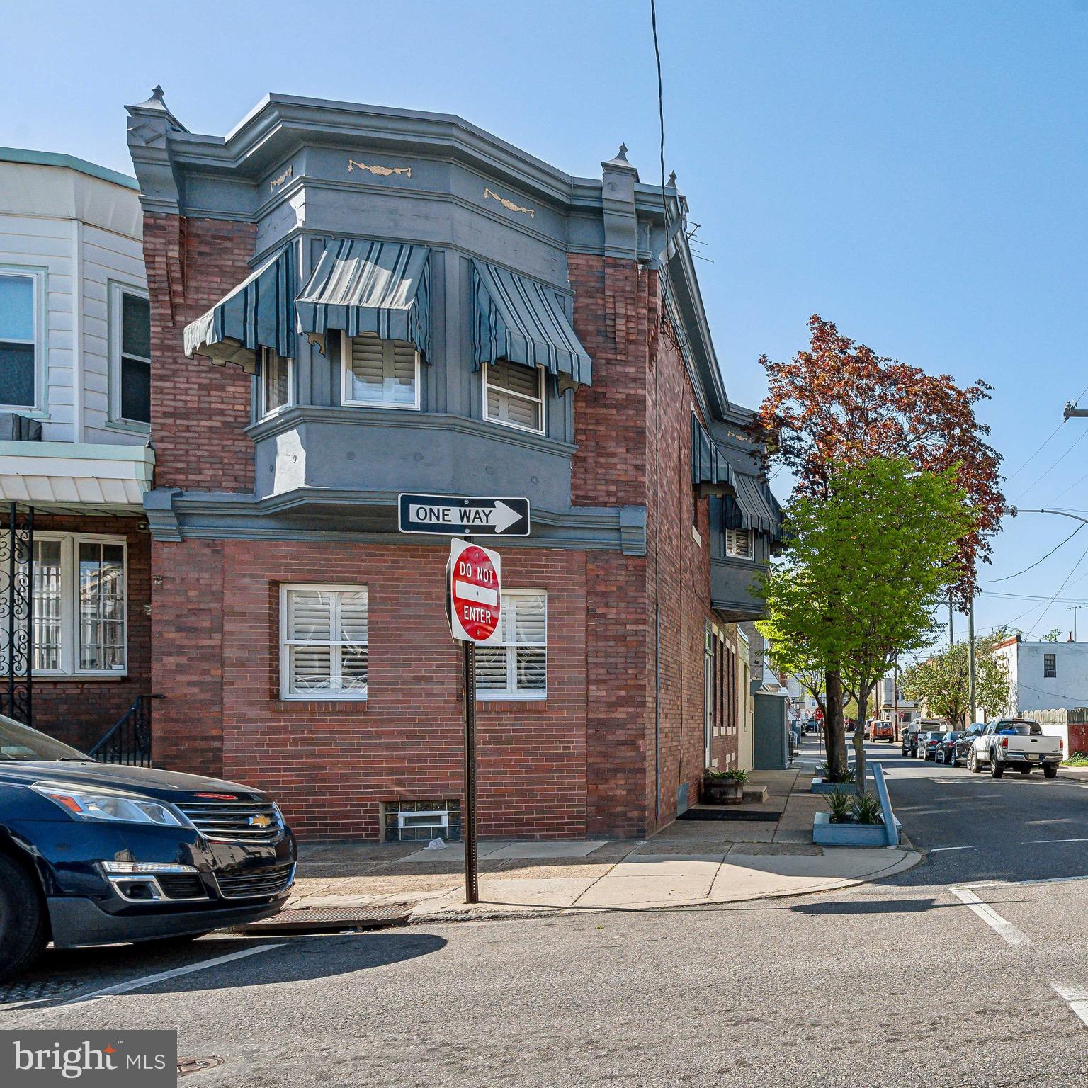 PORT RICHMOND - Residential