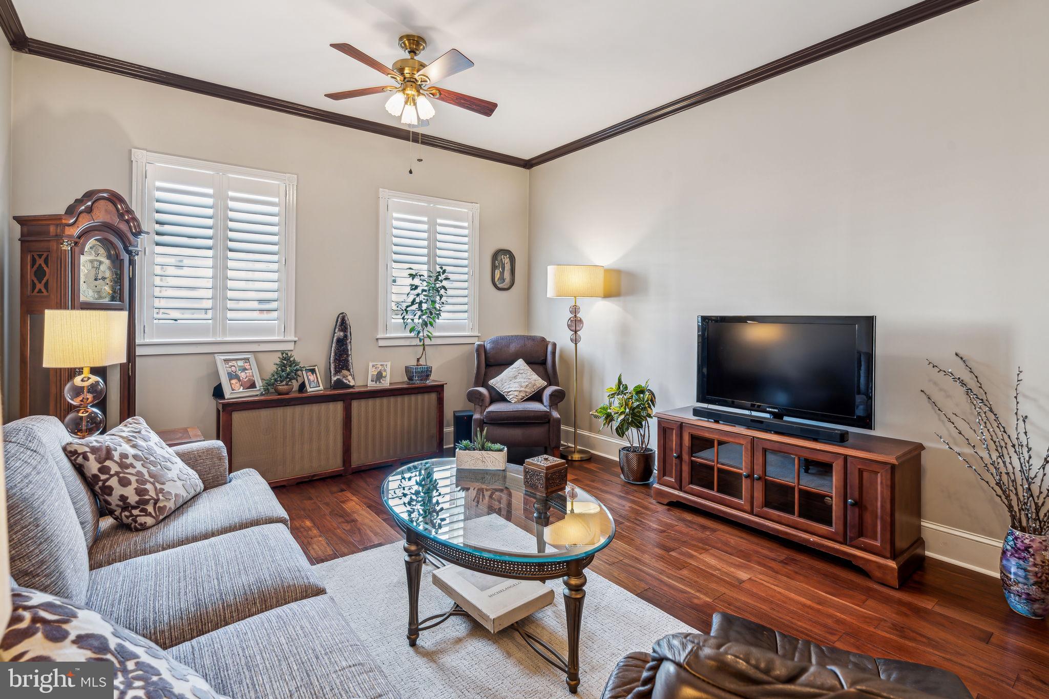 PORT RICHMOND - Residential