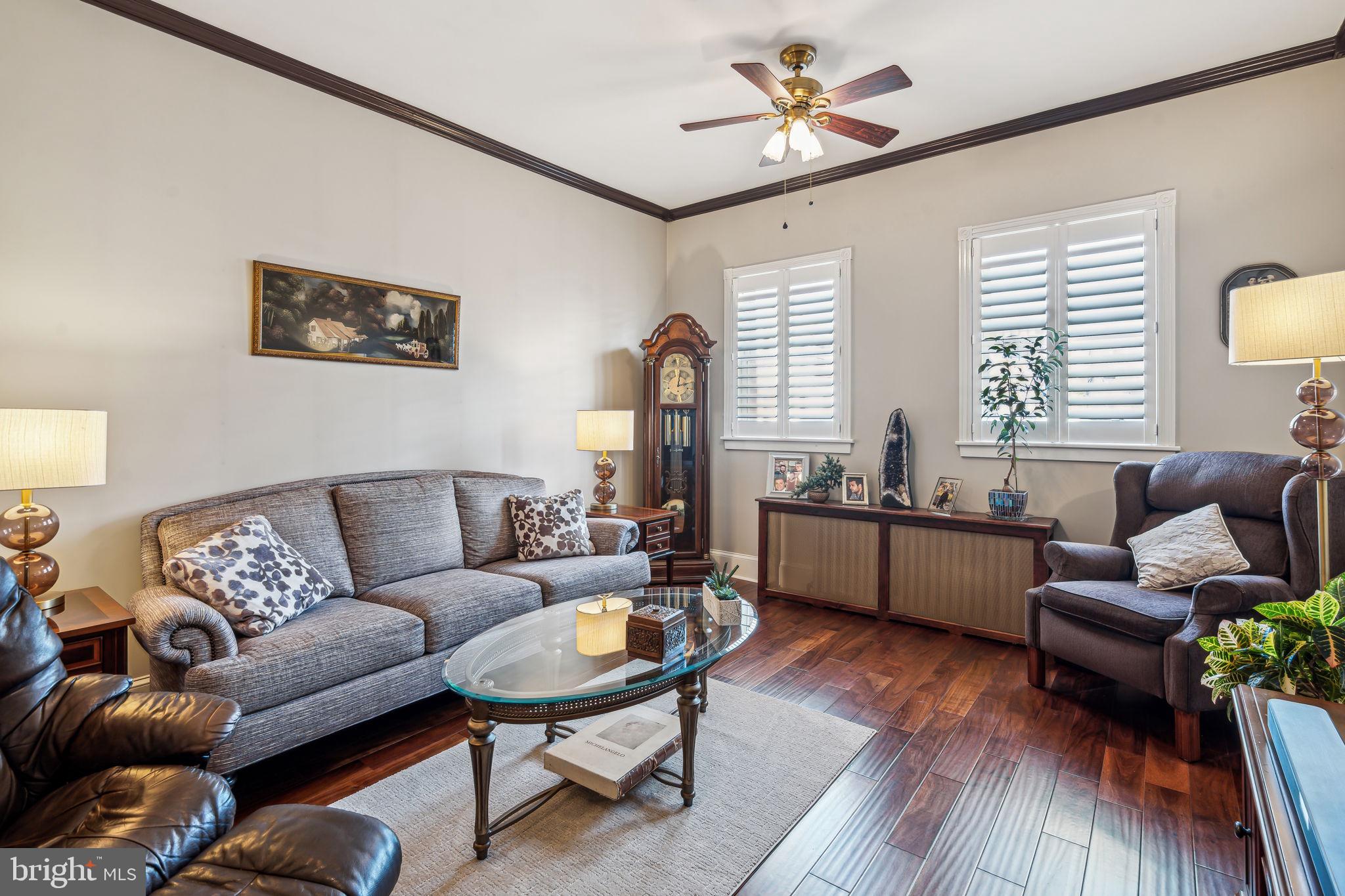 PORT RICHMOND - Residential