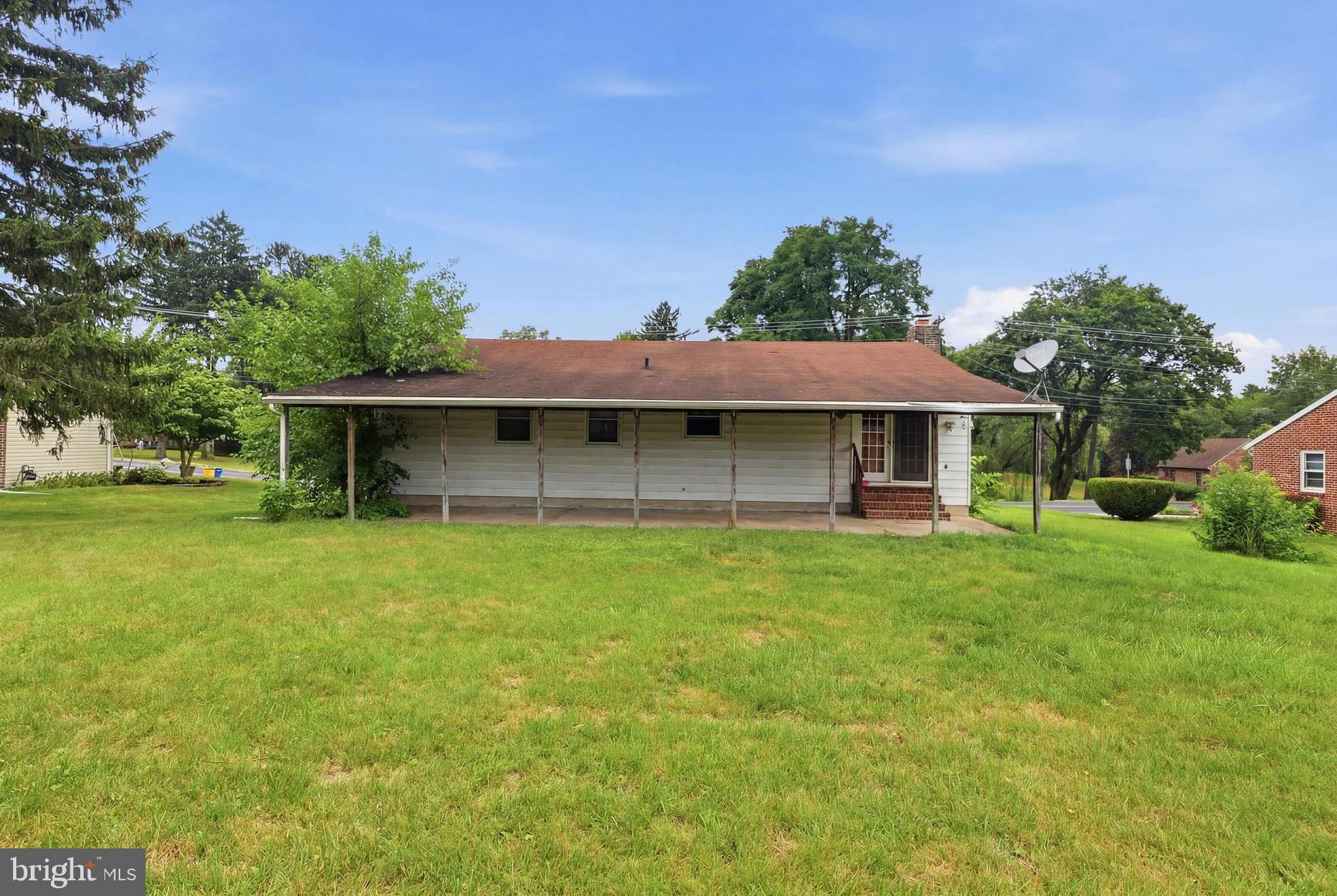 2708 SUNSET LANE