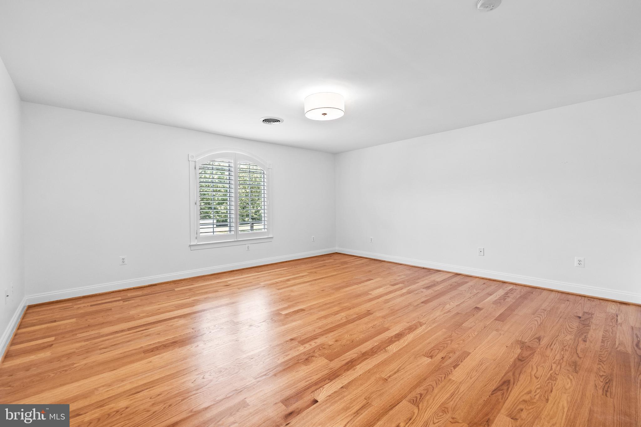 FALLSBOURNE - Residential