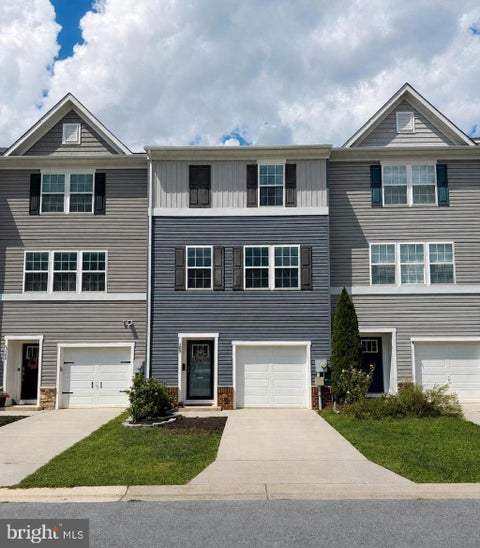 Townhouse For Sale - 289 Magellan Drive<br/> Berkeley County, MARTINSBURG, WV 25404