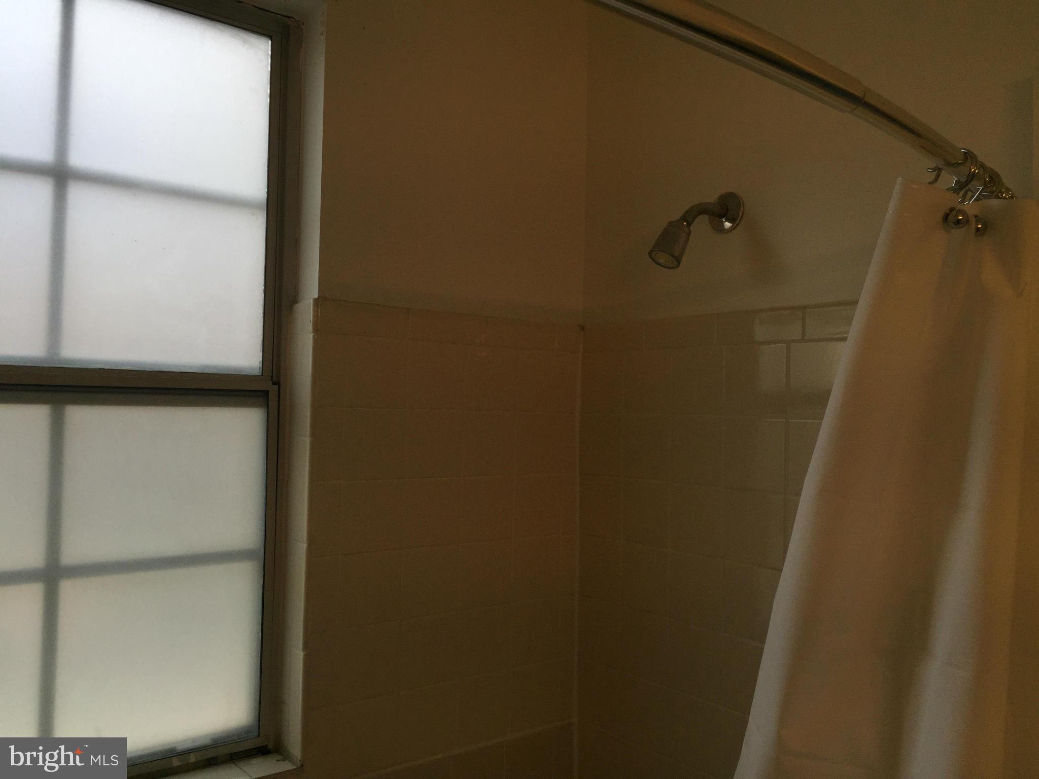 COLONIAL VILLAGE - Residential Lease