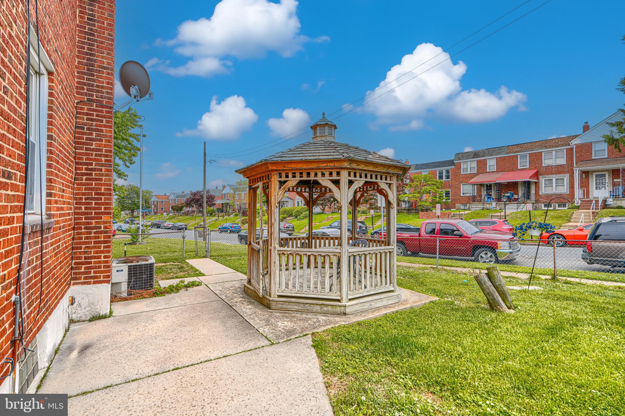 EASTFIELD - Residential