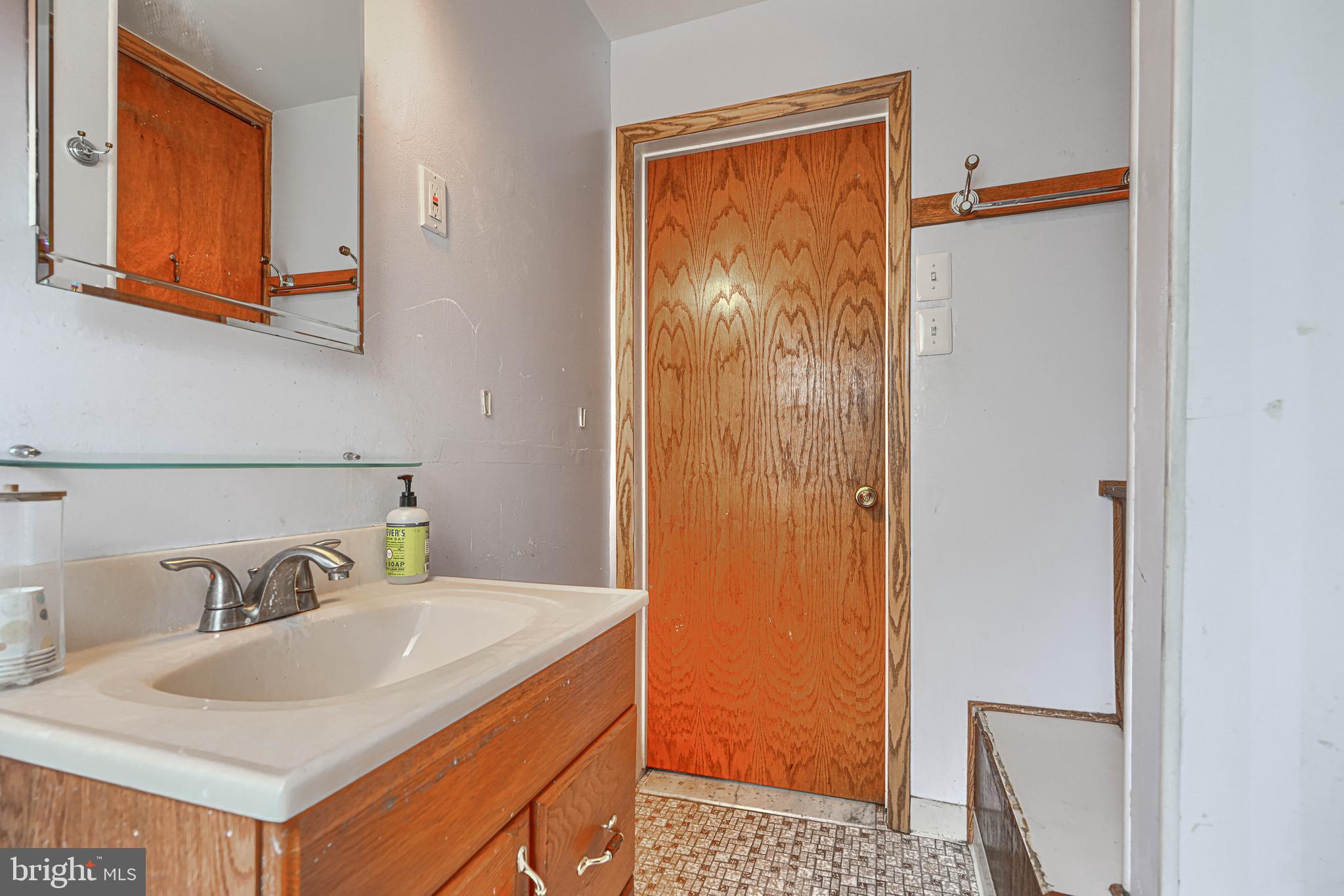 EASTFIELD - Residential