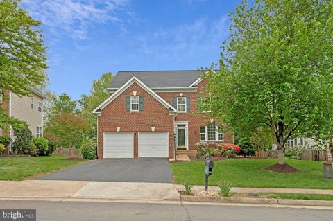 Photo of 18218 Red Rock Way, LEESBURG, VA 20176 (MLS # VALO2123958)
