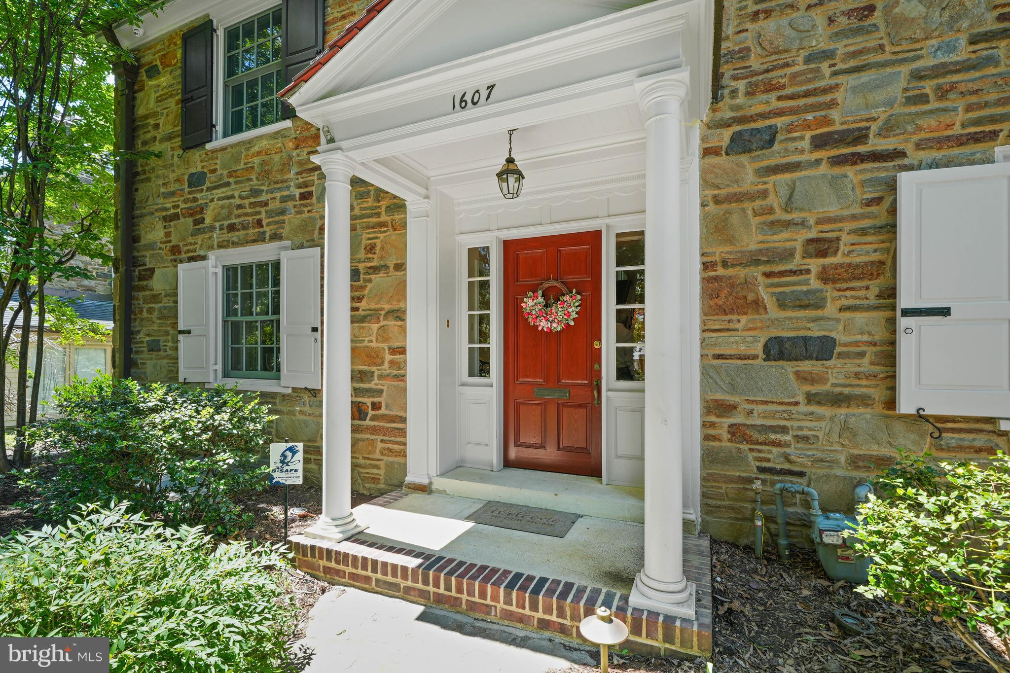 1607 BANCROFT PARKWAY